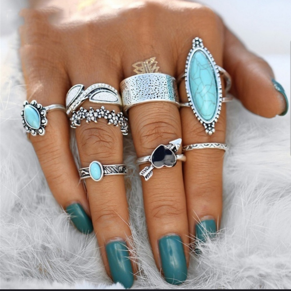 ●8pc Bohemian set●
